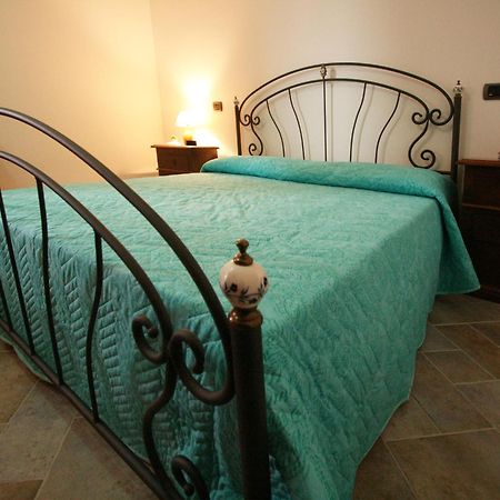Timeless Villa In Cagli With Garden And Swimming Pool 外观 照片
