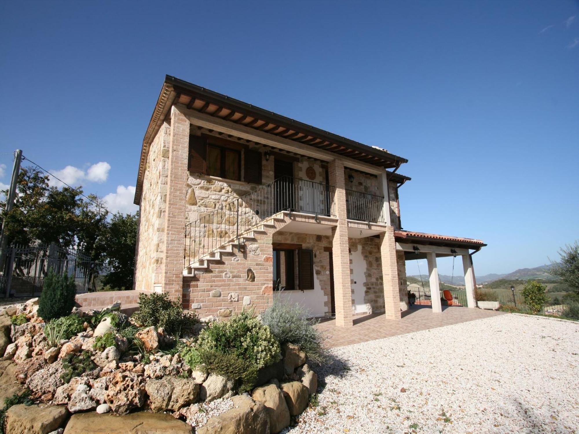 Timeless Villa In Cagli With Garden And Swimming Pool 外观 照片
